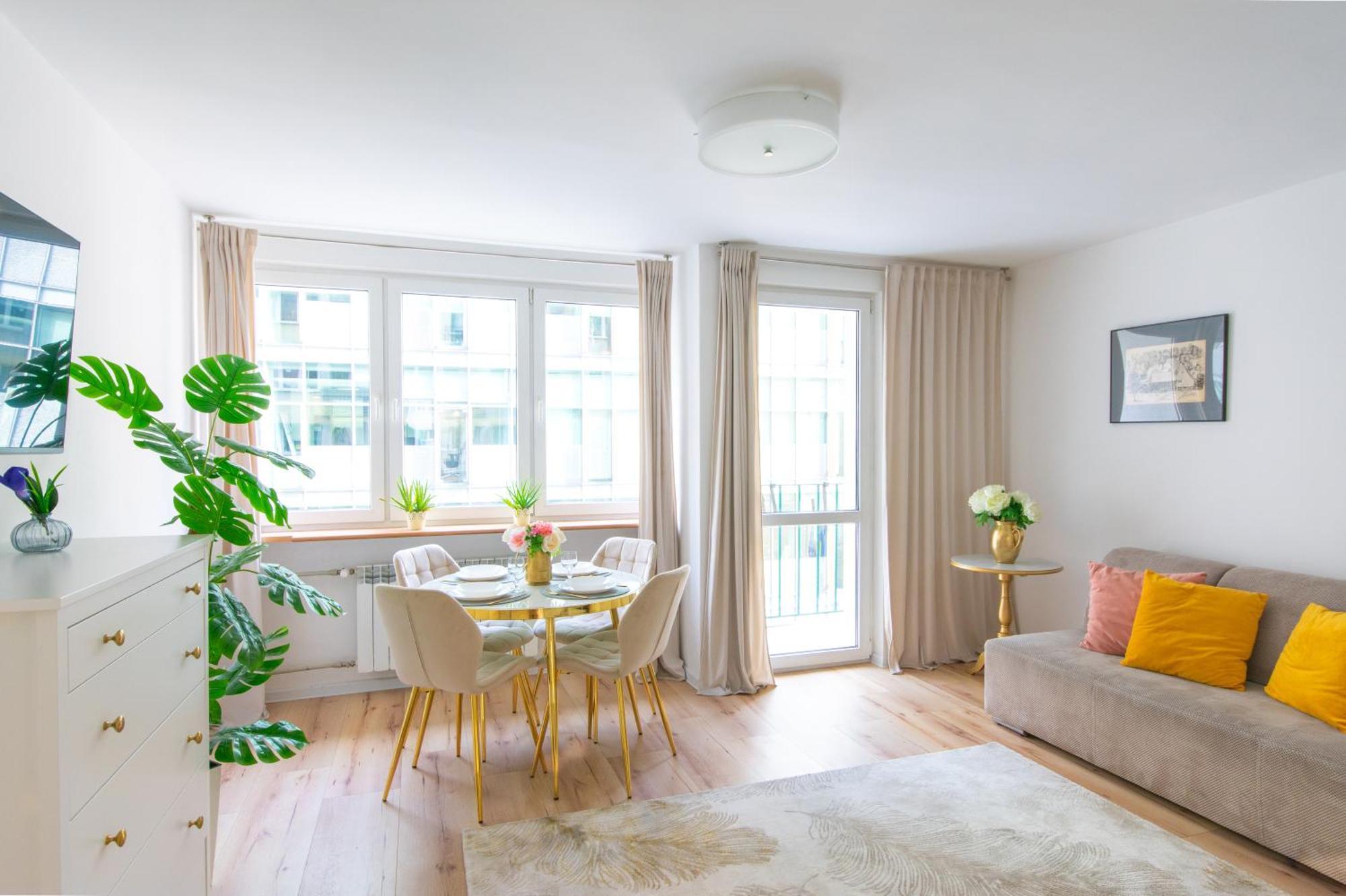 Feelharmony Jasna - Metro Swietokrzyska Apartment Warsaw